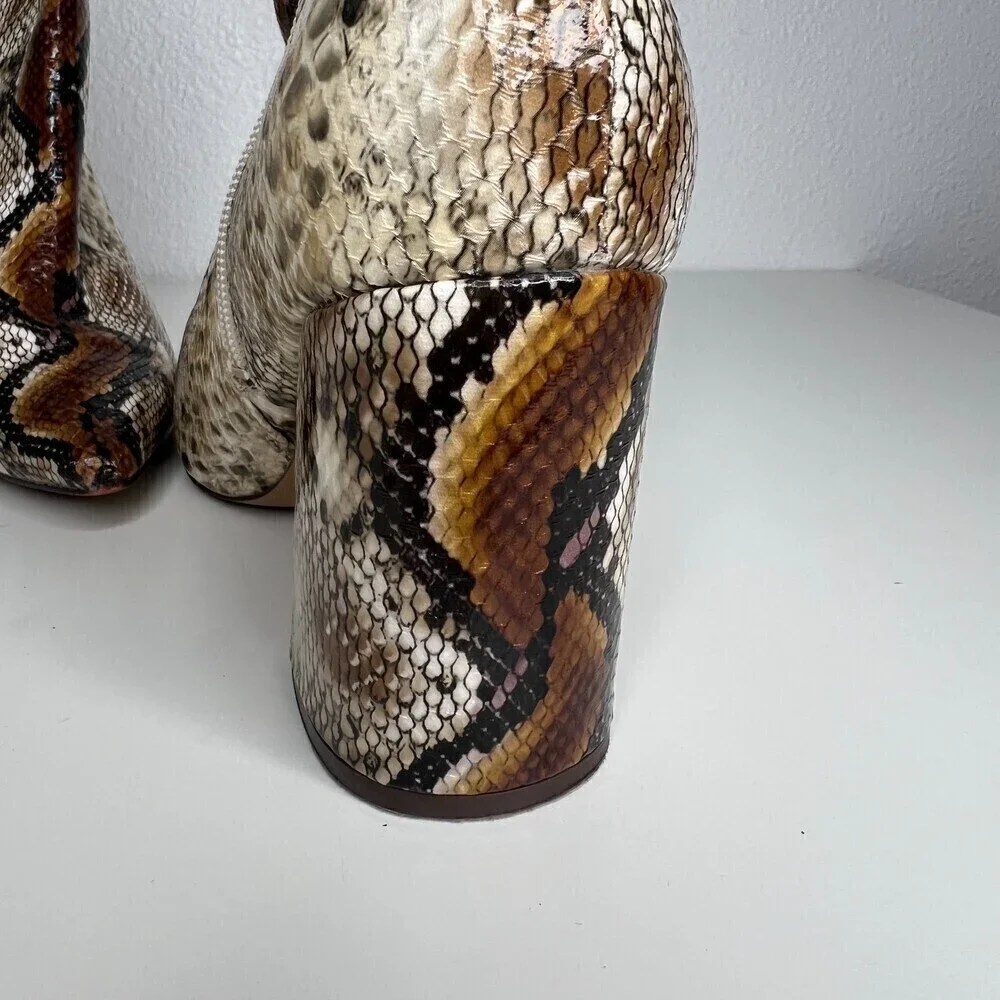 Charles David Ankle Boot print snake Women Block Heel Pointed Toe size 8.5